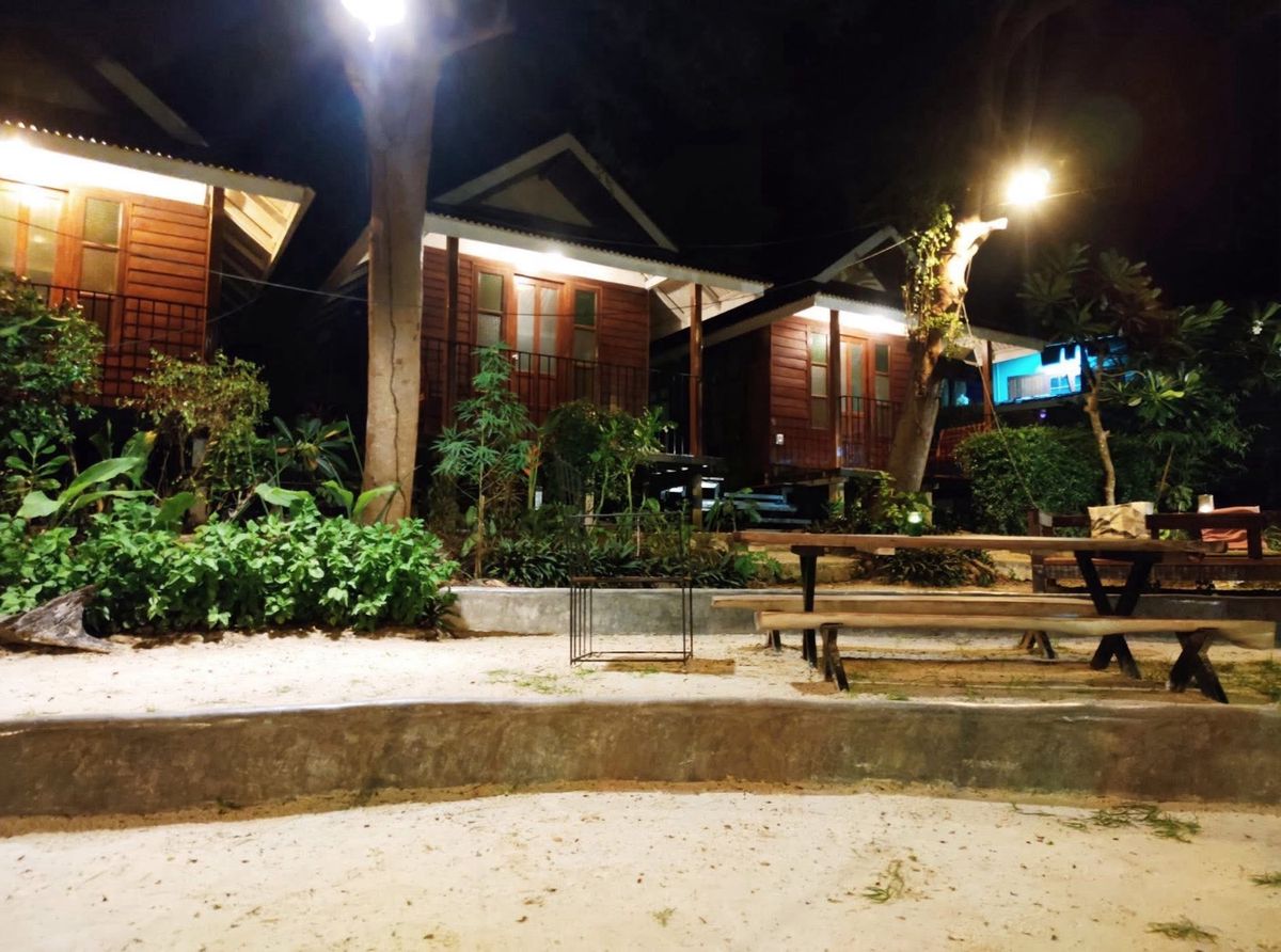 Night seating